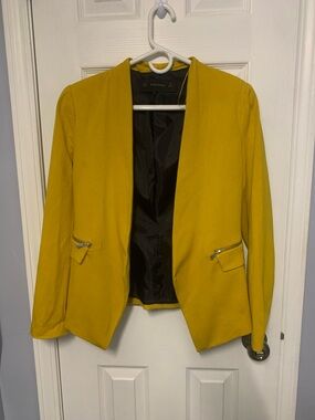 Zara Yellow Open-Front Blazer with Zip Accents